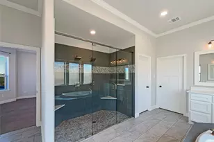 405 Oak Mdw Ln, Weatherford, TX 76085 - Photo 17