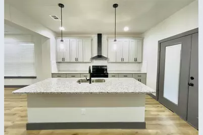 4717 Calmont Avenue, Fort Worth, TX 76107 - Photo 3