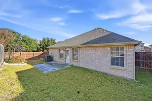 309 Moonlight Dr, Euless, TX 76039 - Photo 21