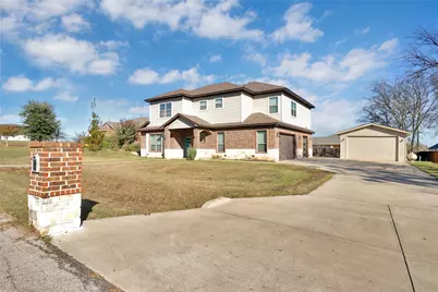 5619 Robs Court, Fort Worth, TX 76126 - Photo 3