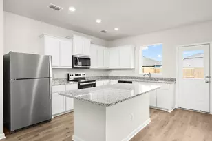 1208 Reed St, Greenville, TX 75401 - Photo 3