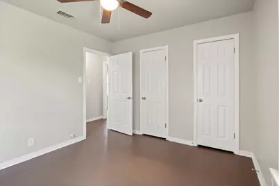 320 NE 31st Street, Grand Prairie, TX 75050 - Photo 19