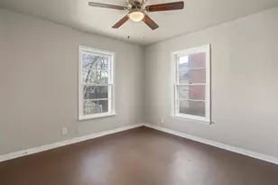 320 NE 31st St, Grand Prairie, TX 75050 - Photo 21