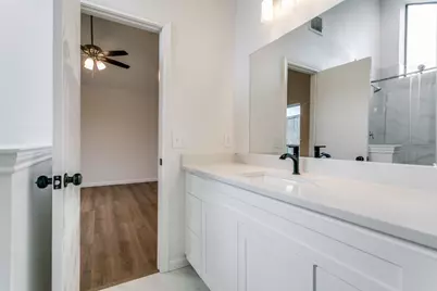 2106 Avignon Drive, Carrollton, TX 75007 - Photo 17