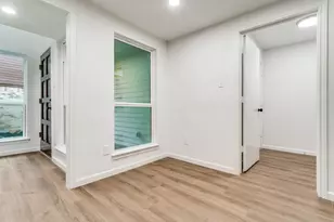 2106 Avignon Dr, Carrollton, TX 75007 - Photo 5