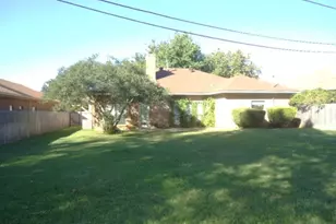 2518 Danny Ln, Farmers Branch, TX 75234 - Photo 9