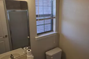 1629 Summerhill Ct, Granbury, TX 76048 - Photo 5