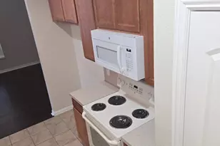 1629 Summerhill Ct, Granbury, TX 76048 - Photo 9