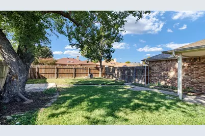 5437 Meadow Vista Lane, Garland, TX 75043 - Photo 7