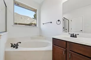 851 Valley Ridge Rd, Burleson, TX 76028 - Photo 21