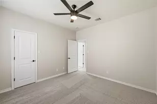 851 Valley Ridge Rd, Burleson, TX 76028 - Photo 31