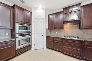 851 Valley Ridge Rd, Burleson, TX 76028 - Photo 9