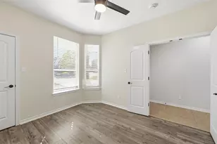 851 Valley Ridge Rd, Burleson, TX 76028 - Photo 25