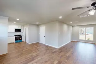 5648 De Cory Rd, Fort Worth, TX 76134 - Photo 11