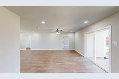 5648 De Cory Road, Fort Worth, TX 76134 - Photo 9