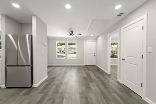 917 N Wood St, Denton, TX 76209 - Photo 9