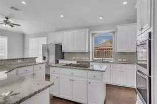 4300 Barnsley Dr, Plano, TX 75093 - Photo 3