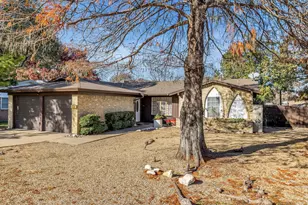 2012 York Dr, Edgecliff Village, TX 76134 - Photo 3