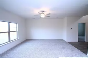 13626 Logan Pass Dr, Ponder, TX 76259 - Photo 17
