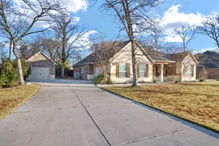 115 Spanish Oak Dr, Krugerville, TX 76227 - Photo 1