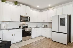 8982 Delway Dr, Providence Village, TX 76227 - Photo 7