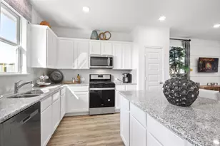 8201 Korat Vis, Godley, TX 76044 - Photo 7