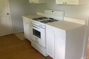 679 Edgeglen Dr, Dallas, TX 75217 - Photo 5