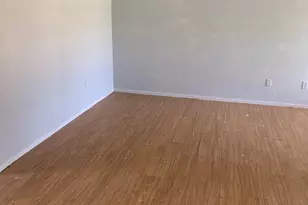 679 Edgeglen Dr, Dallas, TX 75217 - Photo 3