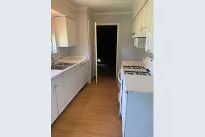 679 Edgeglen Drive, Dallas, TX 75217 - Photo 9