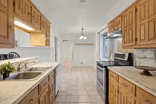 136 Louise Ritter Blvd, Red Oak, TX 75154 - Photo 7