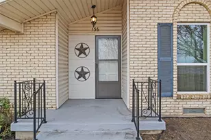 136 Louise Ritter Blvd, Red Oak, TX 75154 - Photo 3