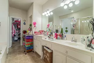 317 Crescent Creek Ln, Fort Worth, TX 76140 - Photo 19