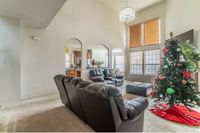 317 Crescent Creek Lane, Fort Worth, TX 76140 - Photo 5