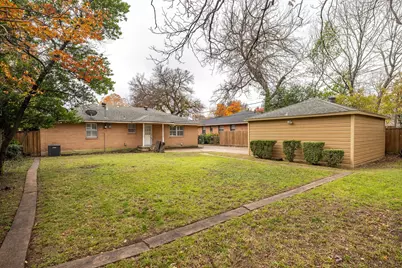 2419 Bentley Avenue, Dallas, TX 75211 - Photo 33