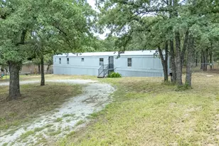 146 Deerwood Ln, Springtown, TX 76082 - Photo 11