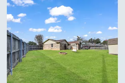 325 Huggins Drive, Springtown, TX 76082 - Photo 21