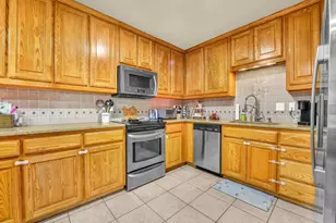 325 Huggins Dr, Springtown, TX 76082 - Photo 7