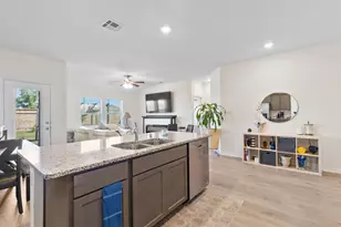 1109 Blossom Ct Dr, Princeton, TX 75407 - Photo 5