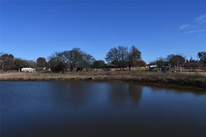 2123 S Hampton Road, Glenn Heights, TX 75154 - Photo 3