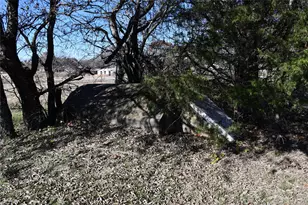 2123 S Hampton Rd, Glenn Heights, TX 75154 - Photo 11