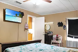 2412 25th St, Fort Worth, TX 76106 - Photo 9