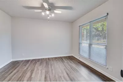 1902 Green Meadow Court, Arlington, TX 76013 - Photo 5