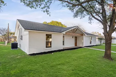 336 Oakwood Lane, Hewitt, TX 76643 - Photo 3