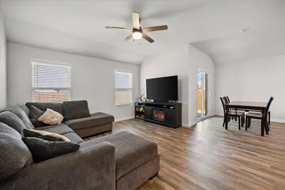 909 Avagail Avenue, Springtown, TX 76082 - Photo 15