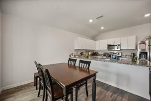 909 Avagail Ave, Springtown, TX 76082 - Photo 11