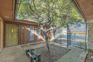 4613 Ranch View Rd, Fort Worth, TX 76109 - Photo 3