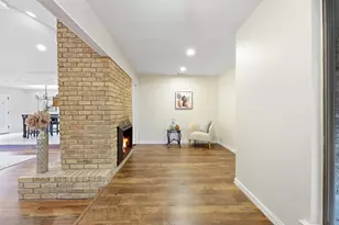 1021 Westminster Ln, Mansfield, TX 76063 - Photo 3