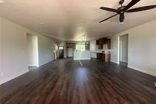 518 Strong St, Bowie, TX 76230 - Photo 7