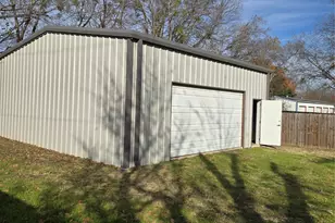 605 N Snyder Ave, Justin, TX 76247 - Photo 1