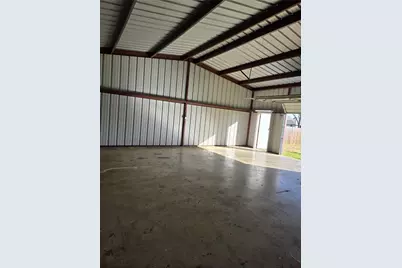 605 N Snyder Avenue, Justin, TX 76247 - Photo 19